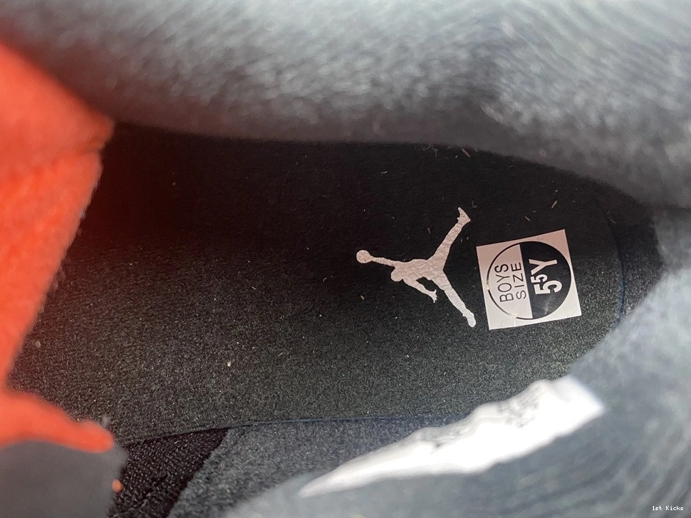 Thunder 4 Air CT8527-016 Red Jordan 0328